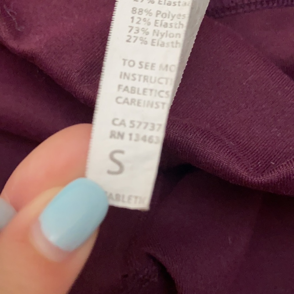 Fabletics - Picture 3 of 4